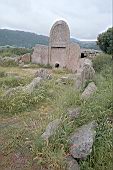 The tomb of giants, Sa Ena 'e Thomes